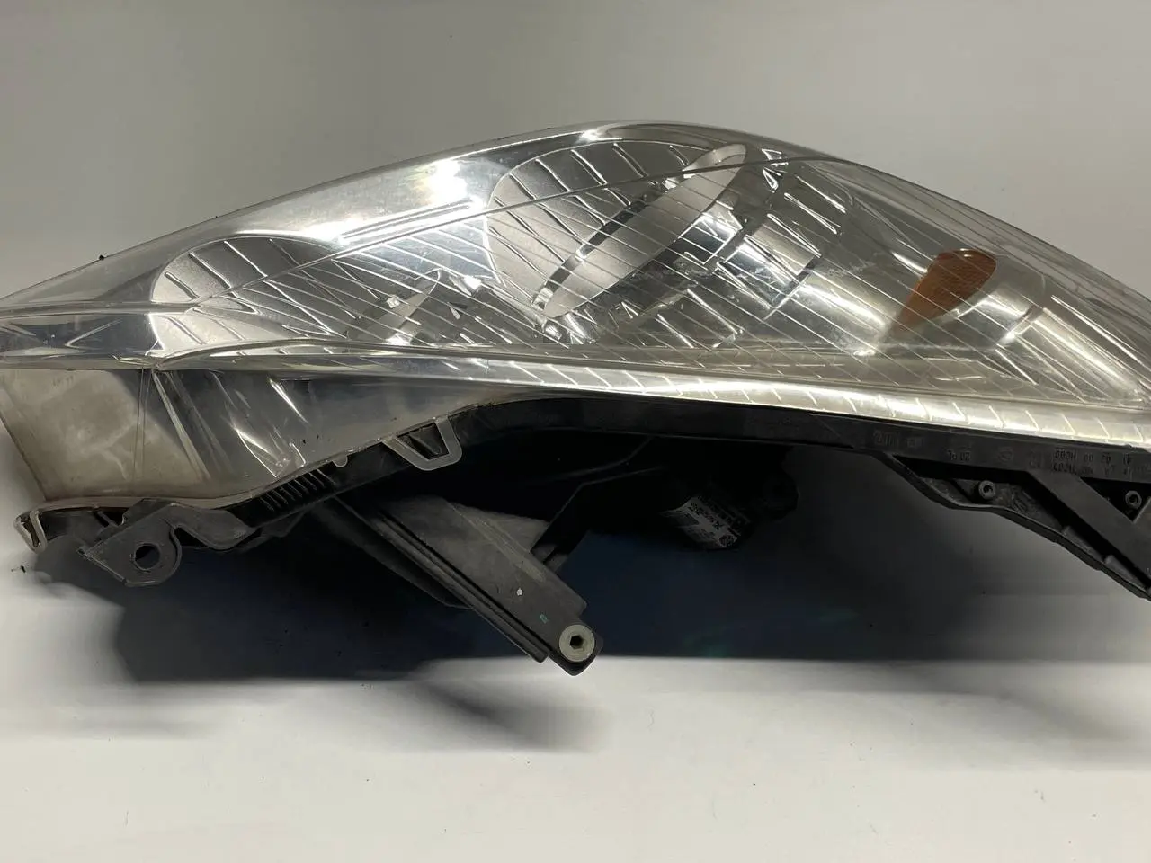 Hauptscheinwerfer rechts Opel ASTRA-H 1.6 DOHC 2007 1EG27037042