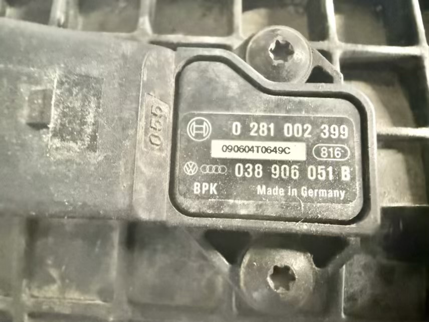 Ansaugbrücke Ansaugkrümmer VW Golf Plus 2009 1,4 TSI 03C129711, 03C145749