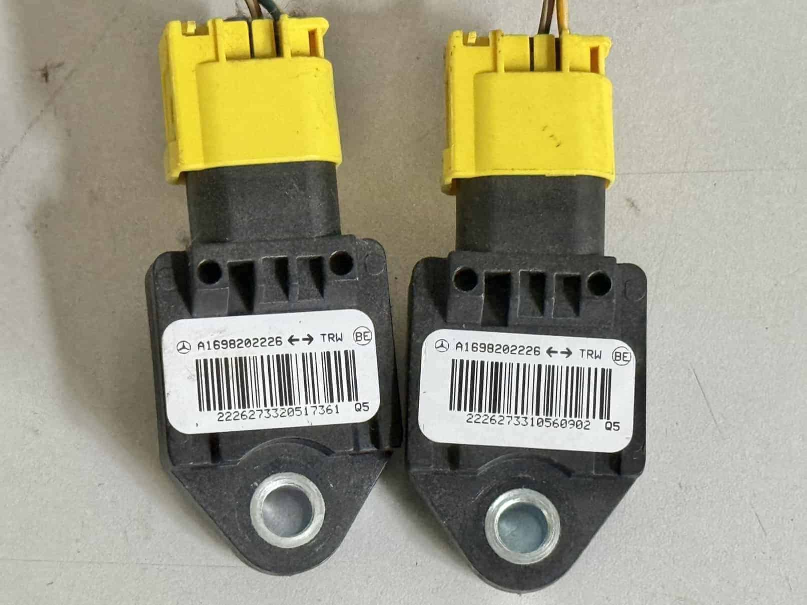 2X Airbagsensor Crashsensor Vorne Mercedes BKlasse W245 B170 2005