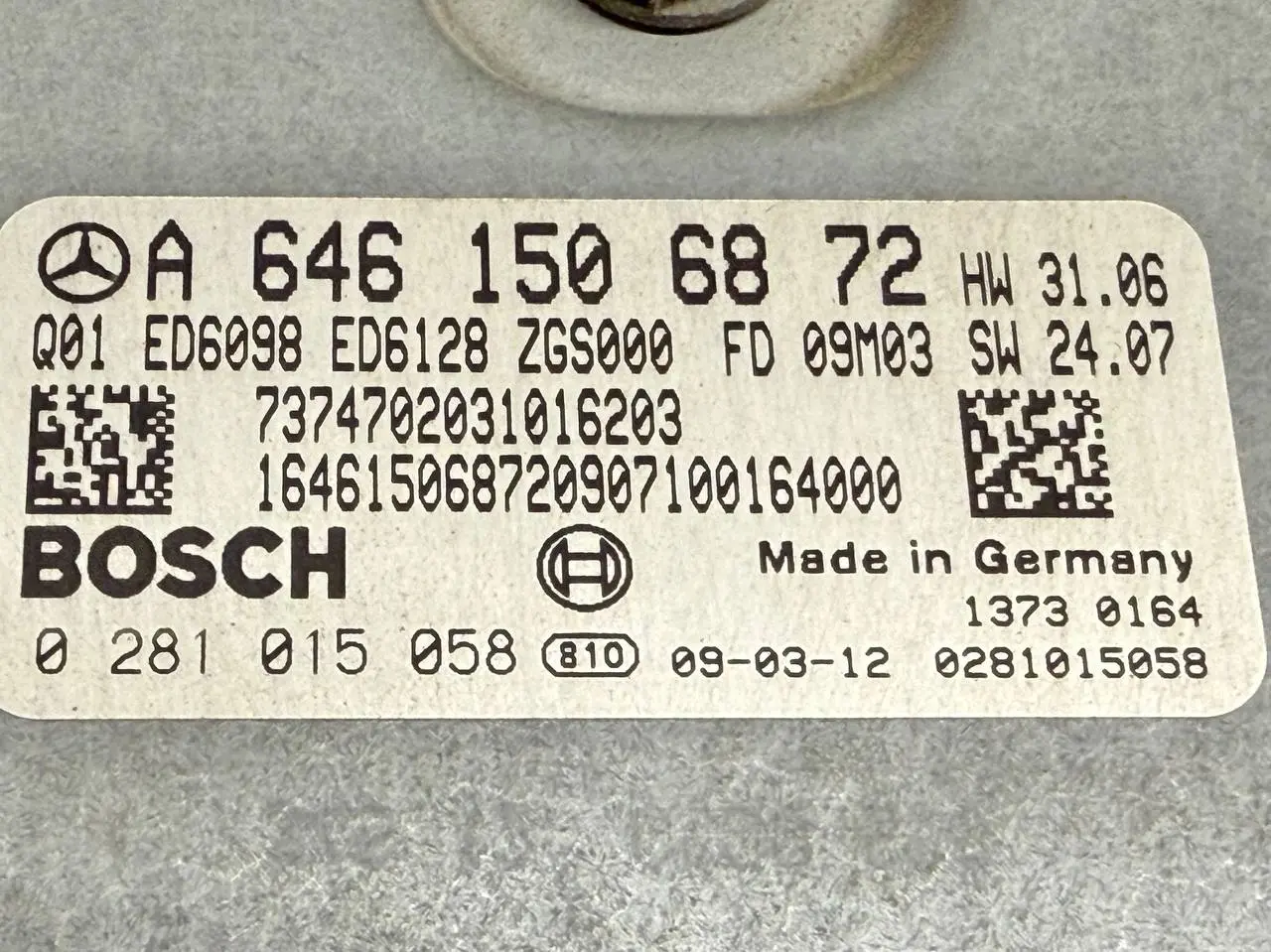 Motorsteuergerät ECU Mercedes Benz Vito W639 111CDI 2009 A6461506872, 0281015058