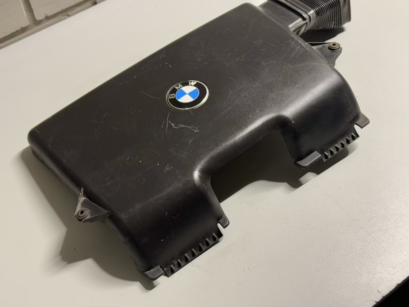 Motorabdeckung Ansaugstutzen BMW 116i E81 2011 7561927, 13717561927