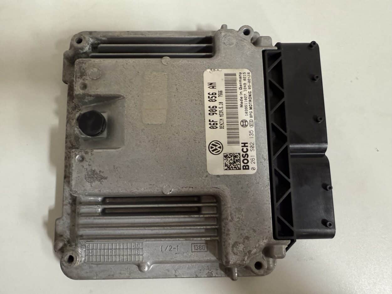 Motor Steuergerät VW Passat 3C 2.0L FSI Benzin (MED9.5.10)