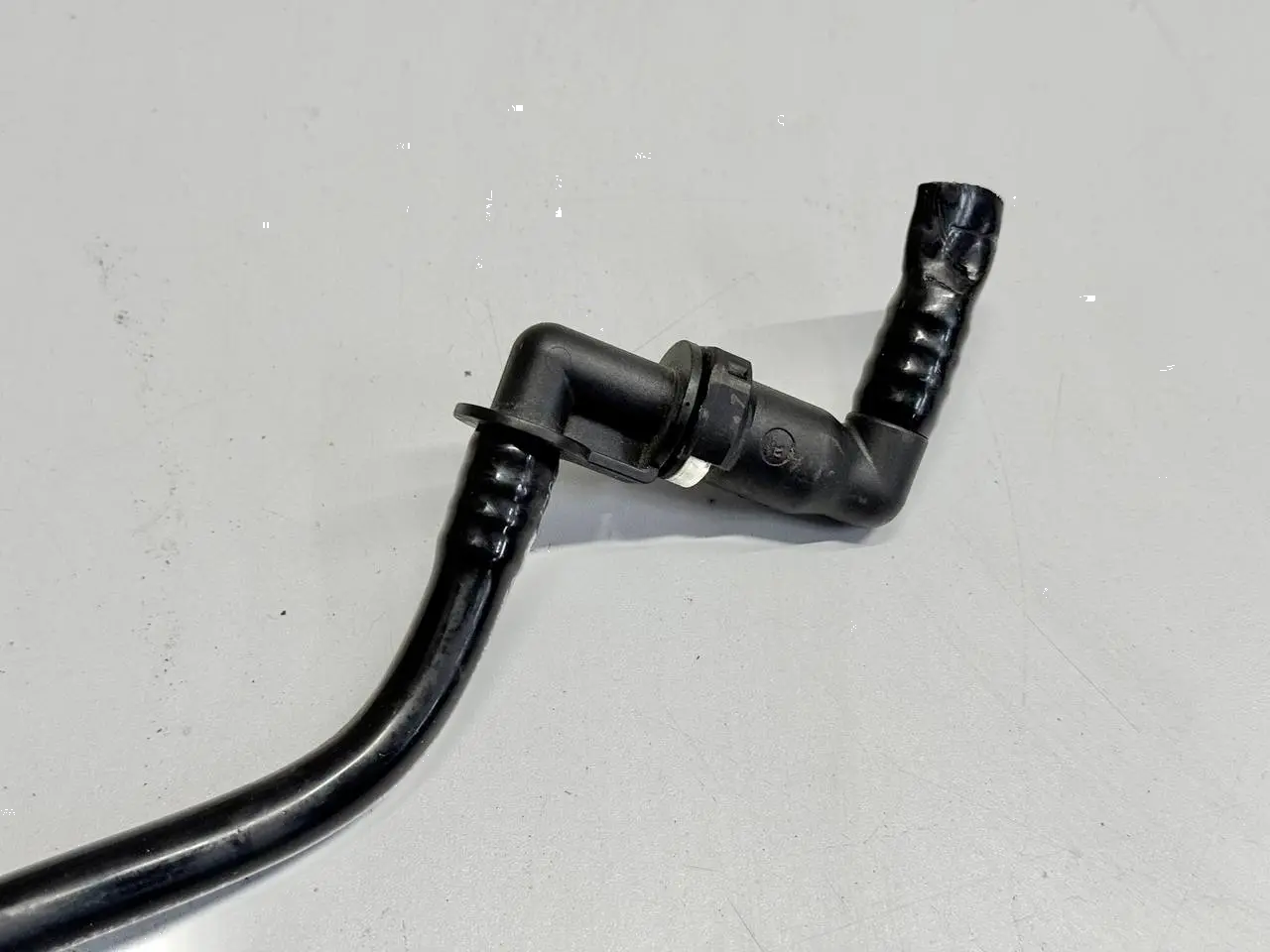 Unterdruckleitung Vakuumpumpe BMW 116i E81 E87 2009 11667599961