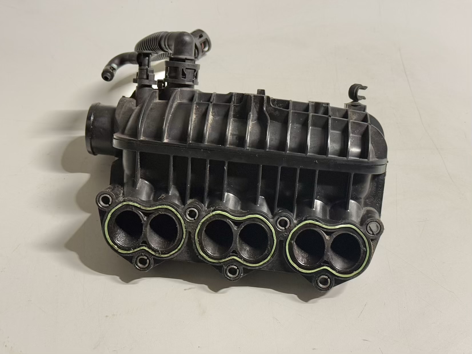 Ansaugkrümmer Ansaugbrücke Ford C-Max 2014 1.0 EcoBoost 1047092S01