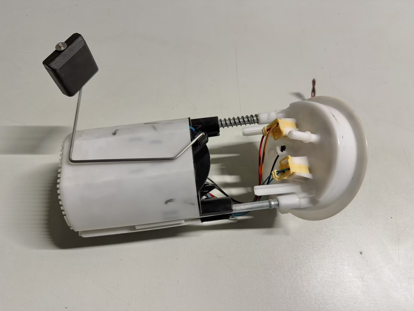 Kraftstoffpumpe tankgeber BMW 116i E81 2011 A2C53024940, A2C53031121