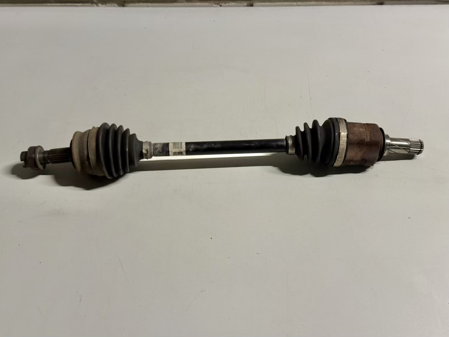 ANTRIEBSWELLE GELENKWELLE VORNE LINKS Opel Corsa D13149830, 13248675, 26119530