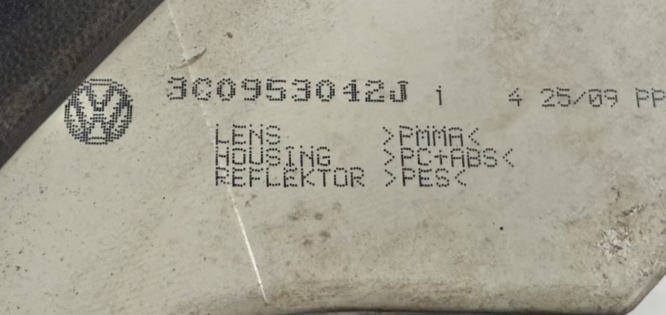 Blinker Blinkleuchte vorn rechts mit Abdeckung VW Passat 3C 3C0953042J 3C0807718