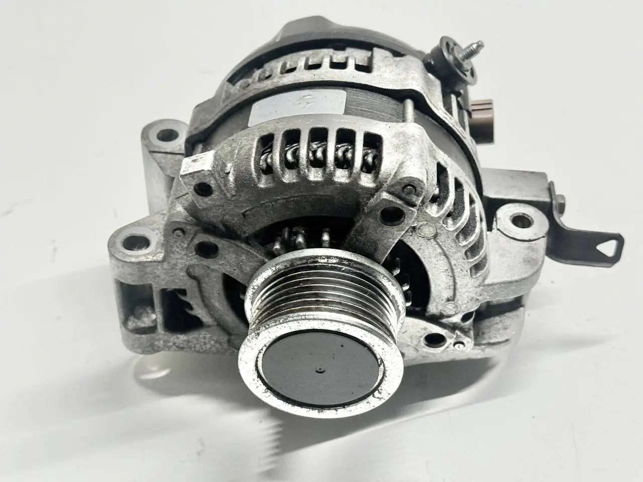 Lichtmaschine Generator Alternator für TOYOTA Verso 2.2L 2008 27060-26030