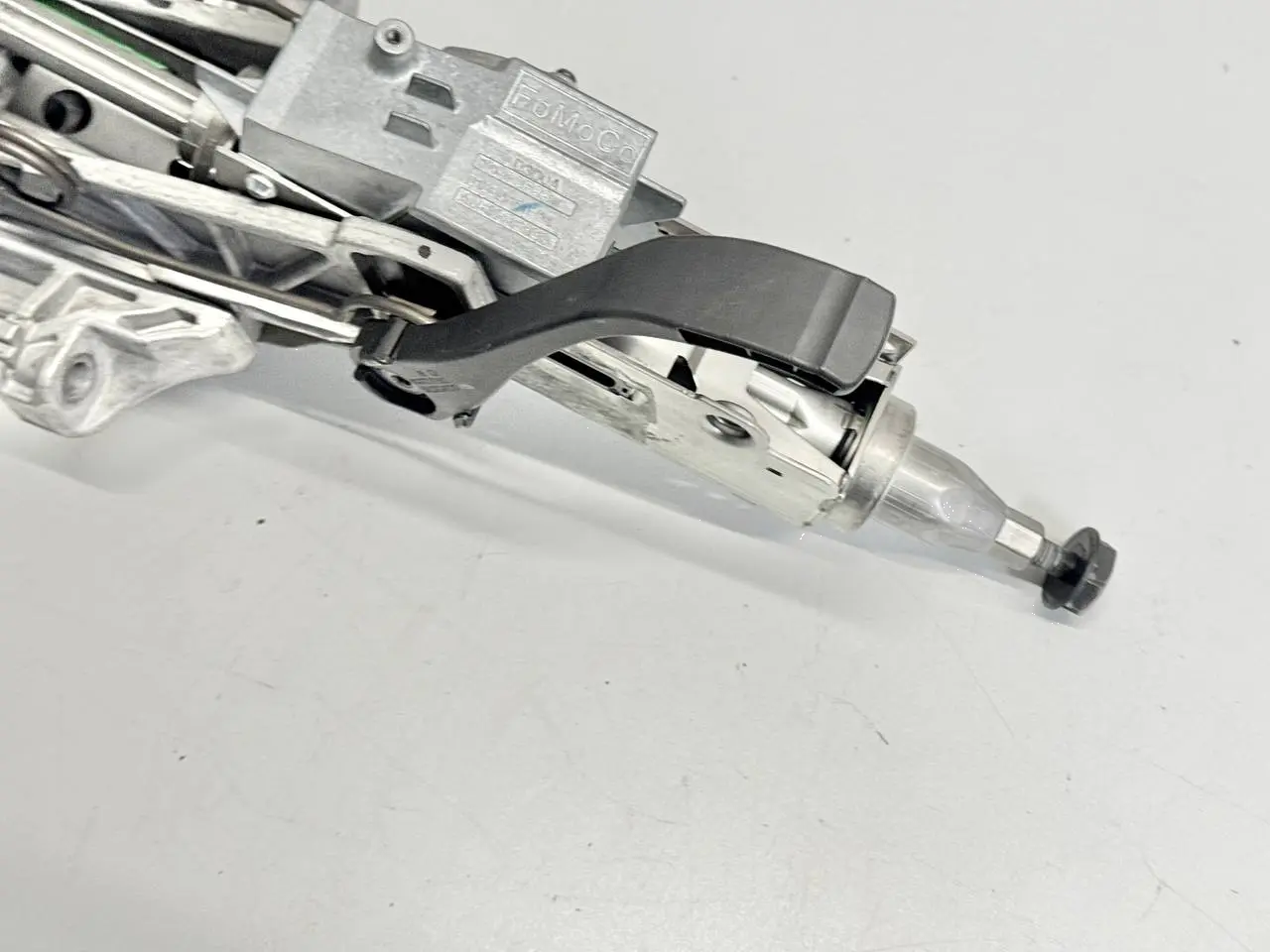 Lenksaeulenverriegelung Lenkradschloss Ford C-Max 1.0L EcoBoost 2014 7G913F880