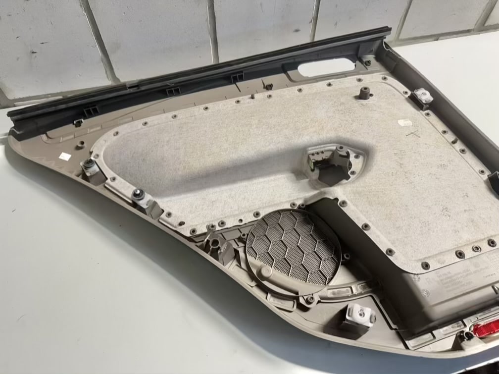 Türverkleidung Hinten rechts VW Golf Plus 2009 5M0868116