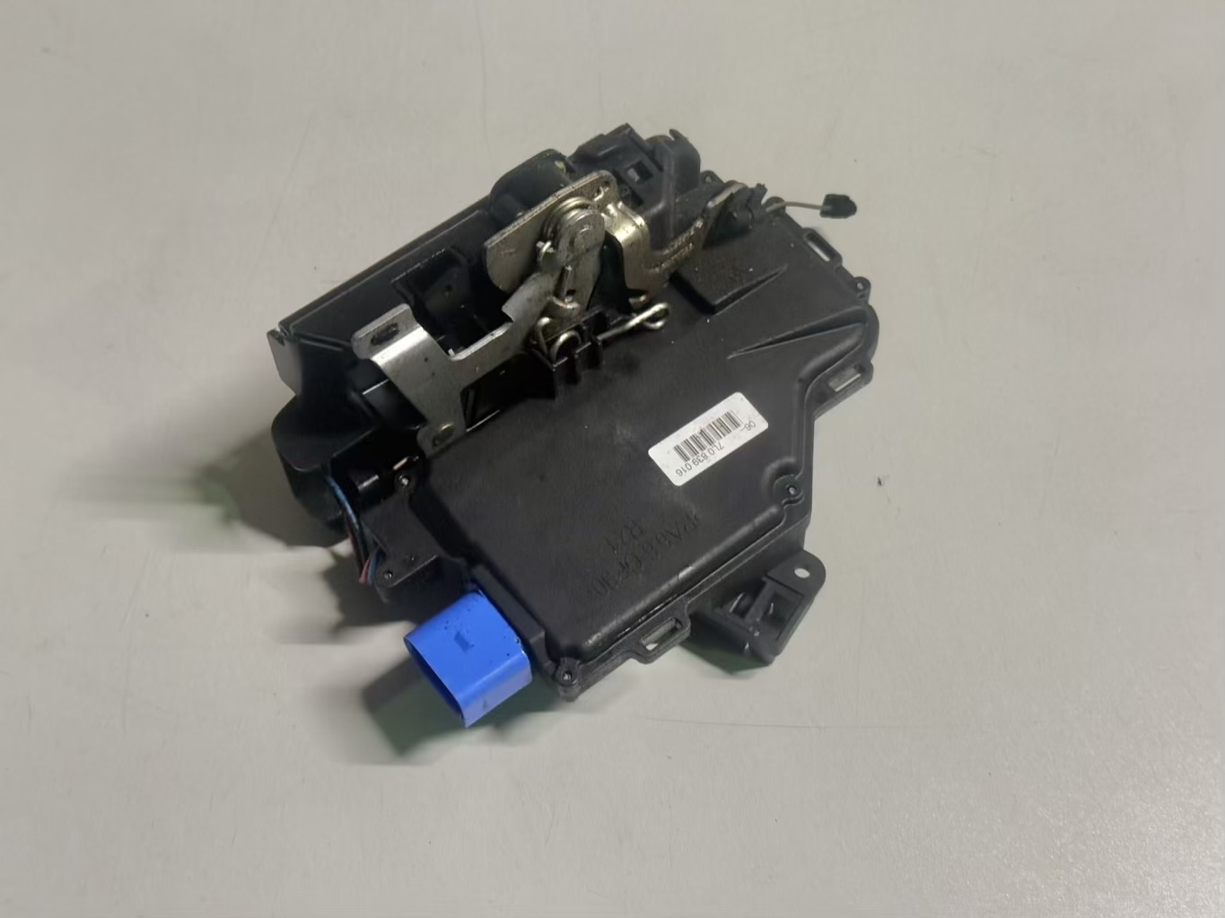 Türschloss Stellmotor Hinten Links VW Golf5 1K1 1.4L 7L0839016