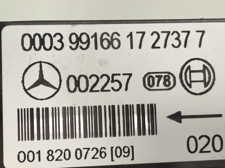 Crashsensor Aufprallsensor Airbagsensor BENZ CLK 320 1999 W208 0018200726