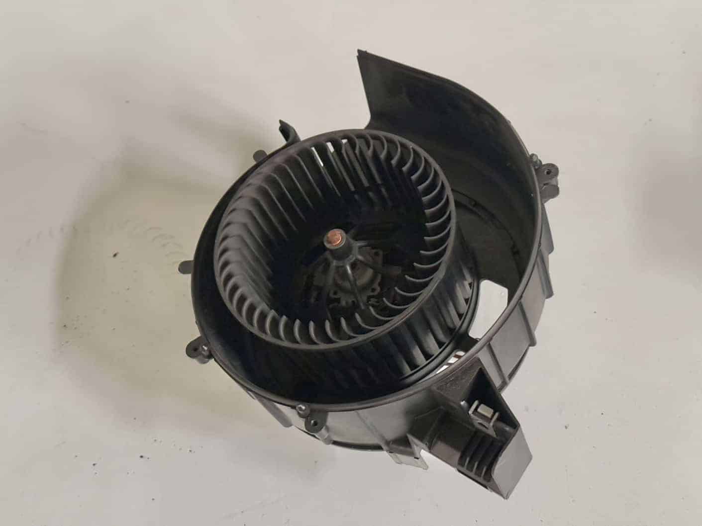 Gebläsemotor Gebläse Lüfter BMW 116i E87 E81 2009