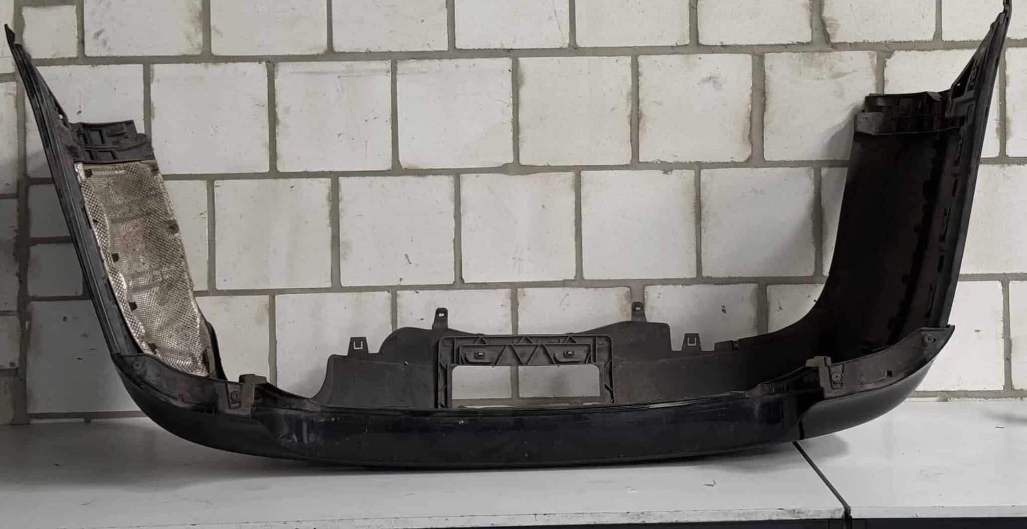 Stoßstange hinten Lim. VW Passat 3C