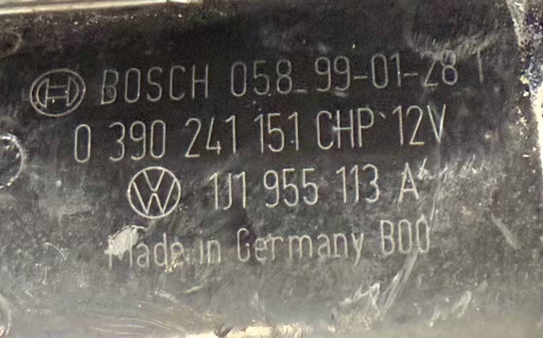 Frontscheibenwischer Wischermotor Gestänge Golf 4 1,4 1J1 1998 1J1955113A