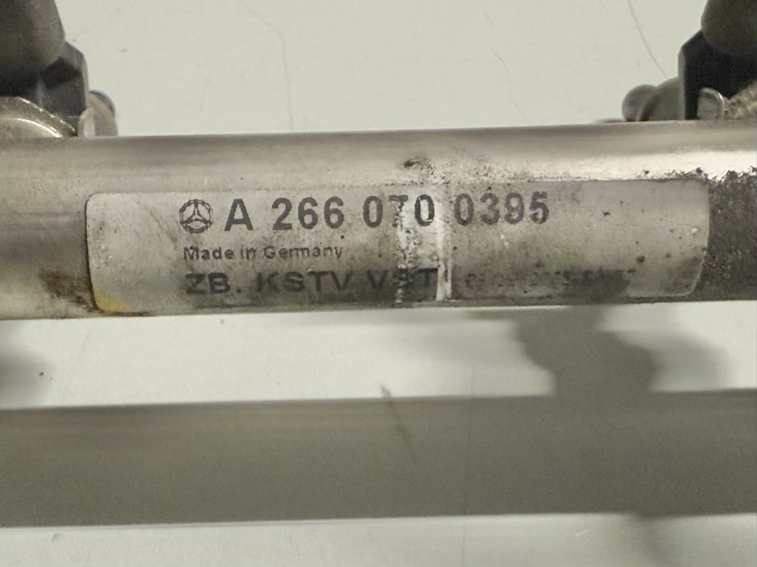 Kraftstoffleiste Einspritzdüsen BKlasse W245 B170 2005 A2660700395
