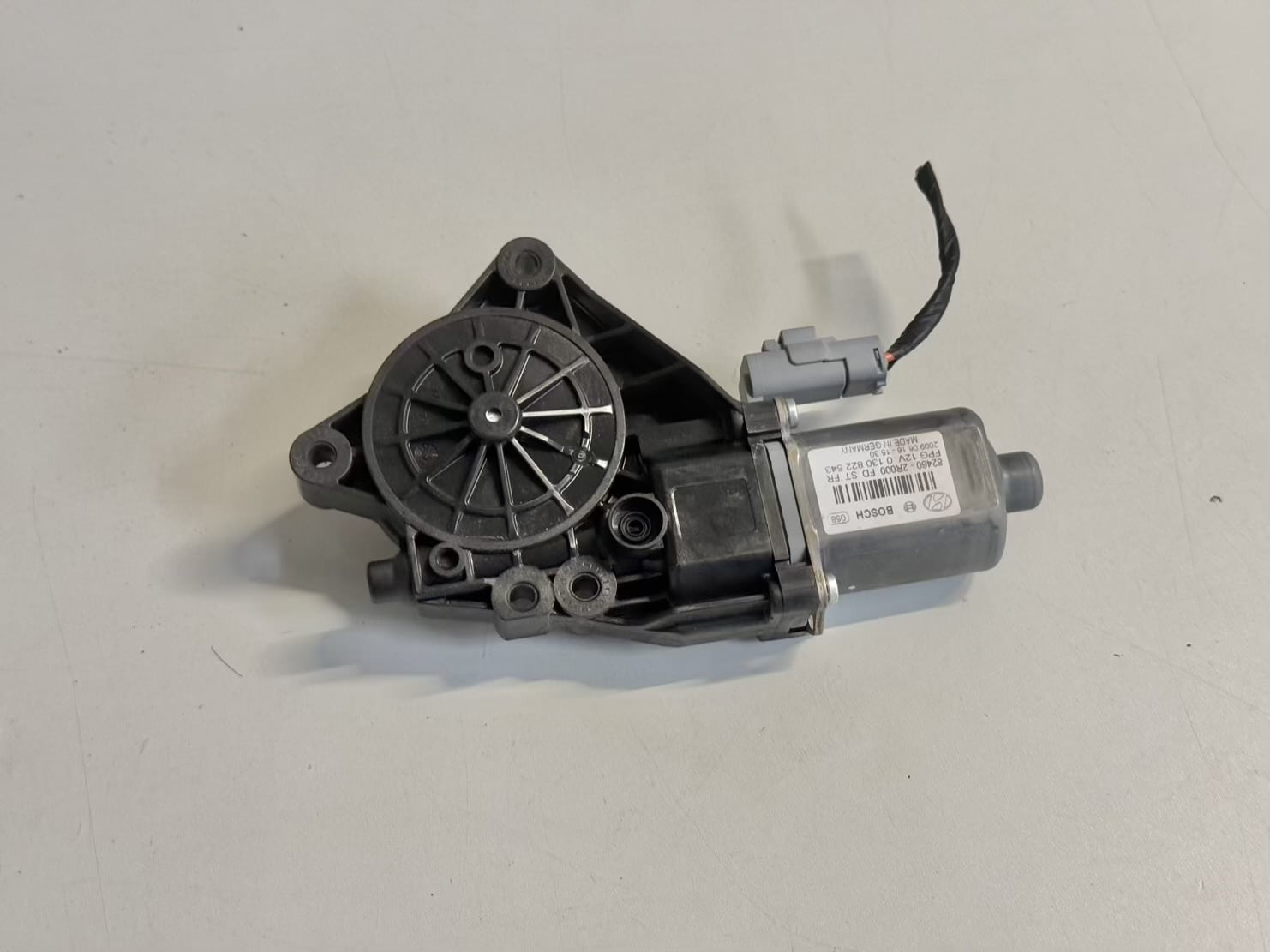 Fensterhebermotor Vorne Rechts Hyundai i30 2010 824602R000