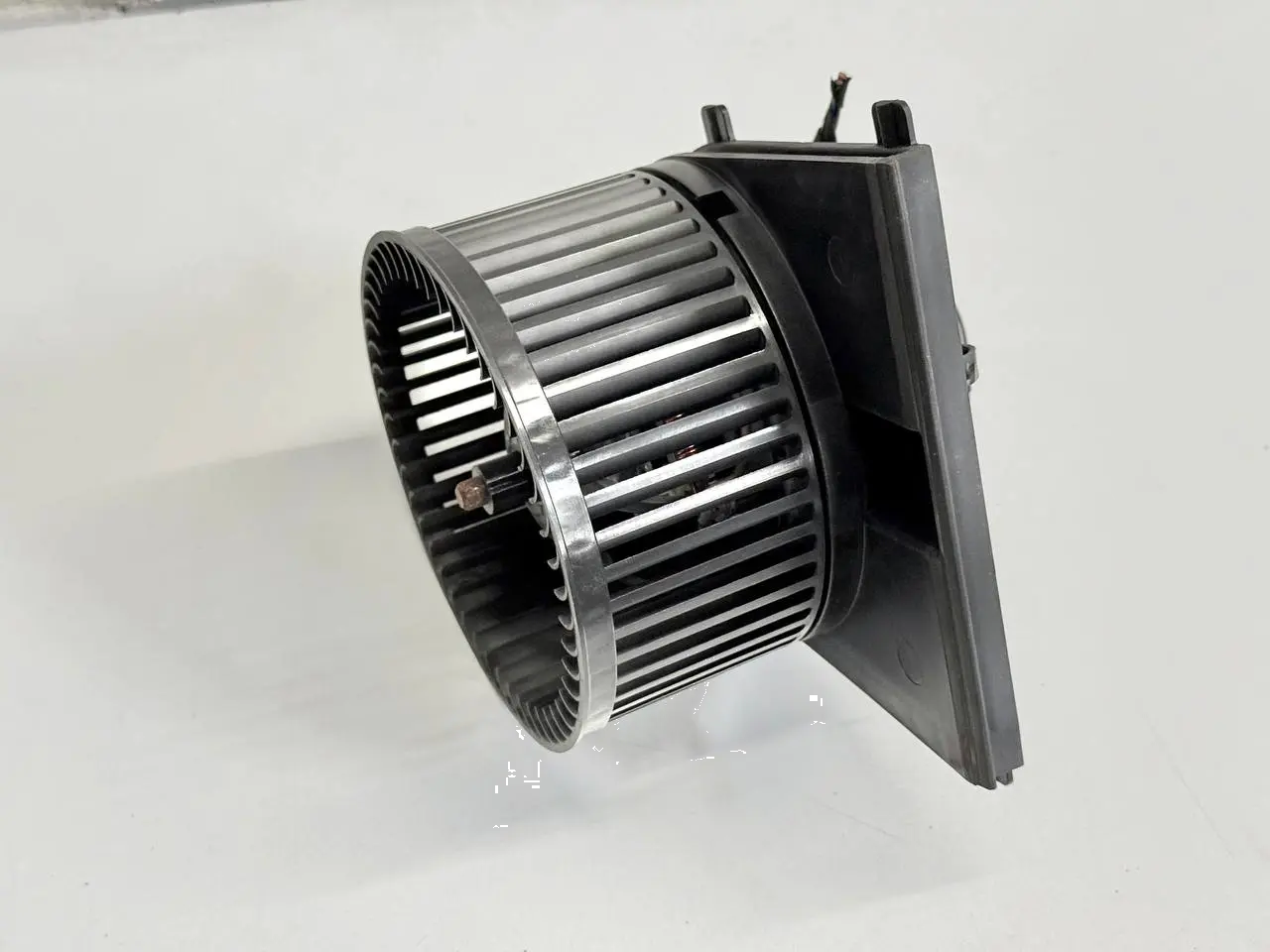 Heizungsgeblaese Geblaesemotor Lueftermotor Golf 4 1,4 1J1 1998 1J1819021