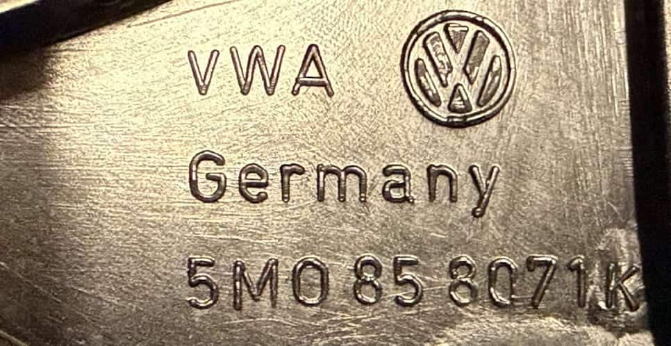 Abdeckung Armaturenbrett mit Luftdüsen VW Golf Plus 2009 5M0858071K
