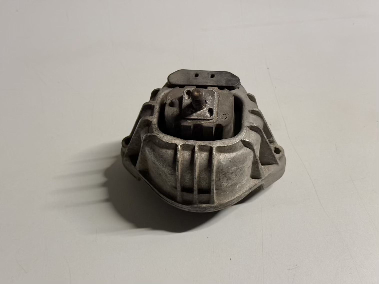 Motor Gummilager Motorhalter Lager BMW 116i E81 2011 13981112, 6768799