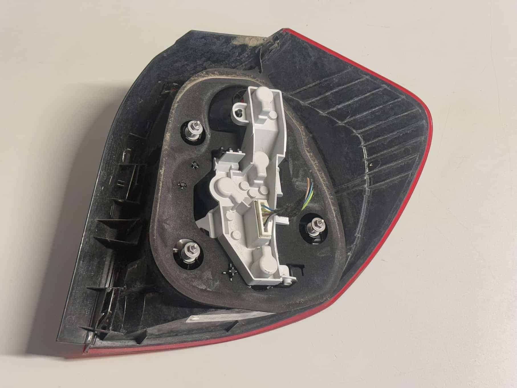 Heckleuchte Rückleuchte Links Blackline BMW 116i E81 2011 63210397034 13405110