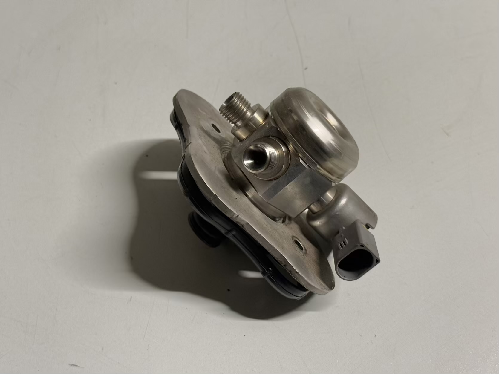 Einspritzpumpe Hochdruckpumpe BMW 116i E81 2011 13517562473, 0261520041, 7562473