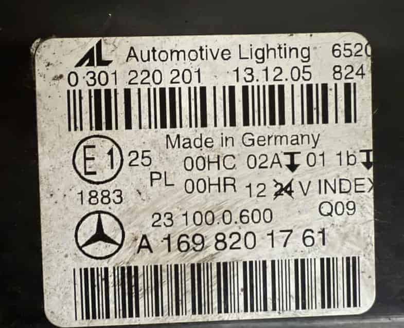 Hauptscheinwerfer links Mercedes Benz BKlasse W245 B 170 2005