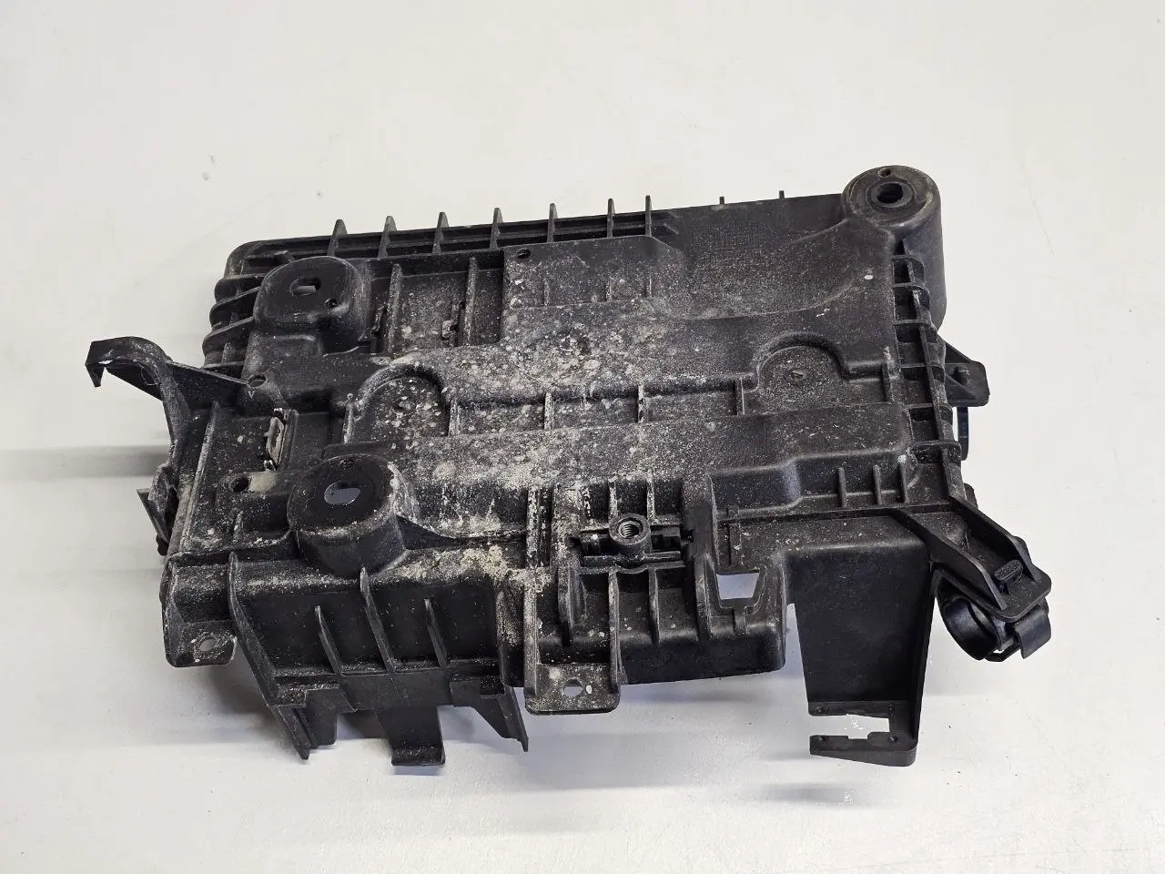 Batteriehalter Batteriekasten Batterietraeger Opel Corsa D 1.2L 2008 13235642