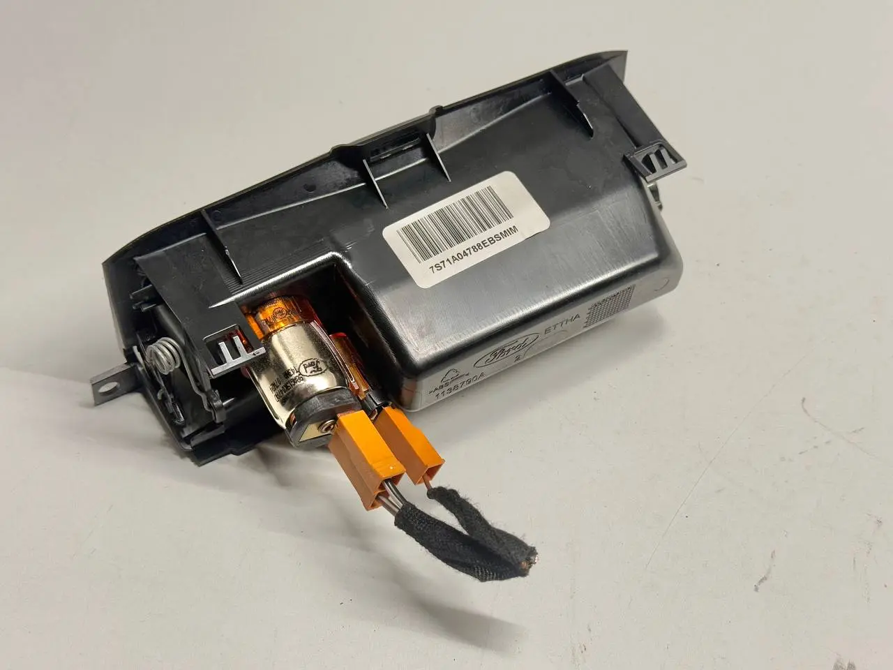 Aschenbecher innen guter Zustand FORD Mondeo CA2 2.0L TDCi 2008 7S71A04788EBSMIM
