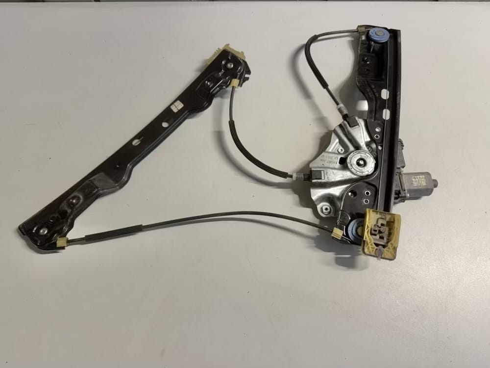 Fensterheber Motor mit Gestänge Links Vorne OPEL ASTRA-J 2011 915367104, 9664311