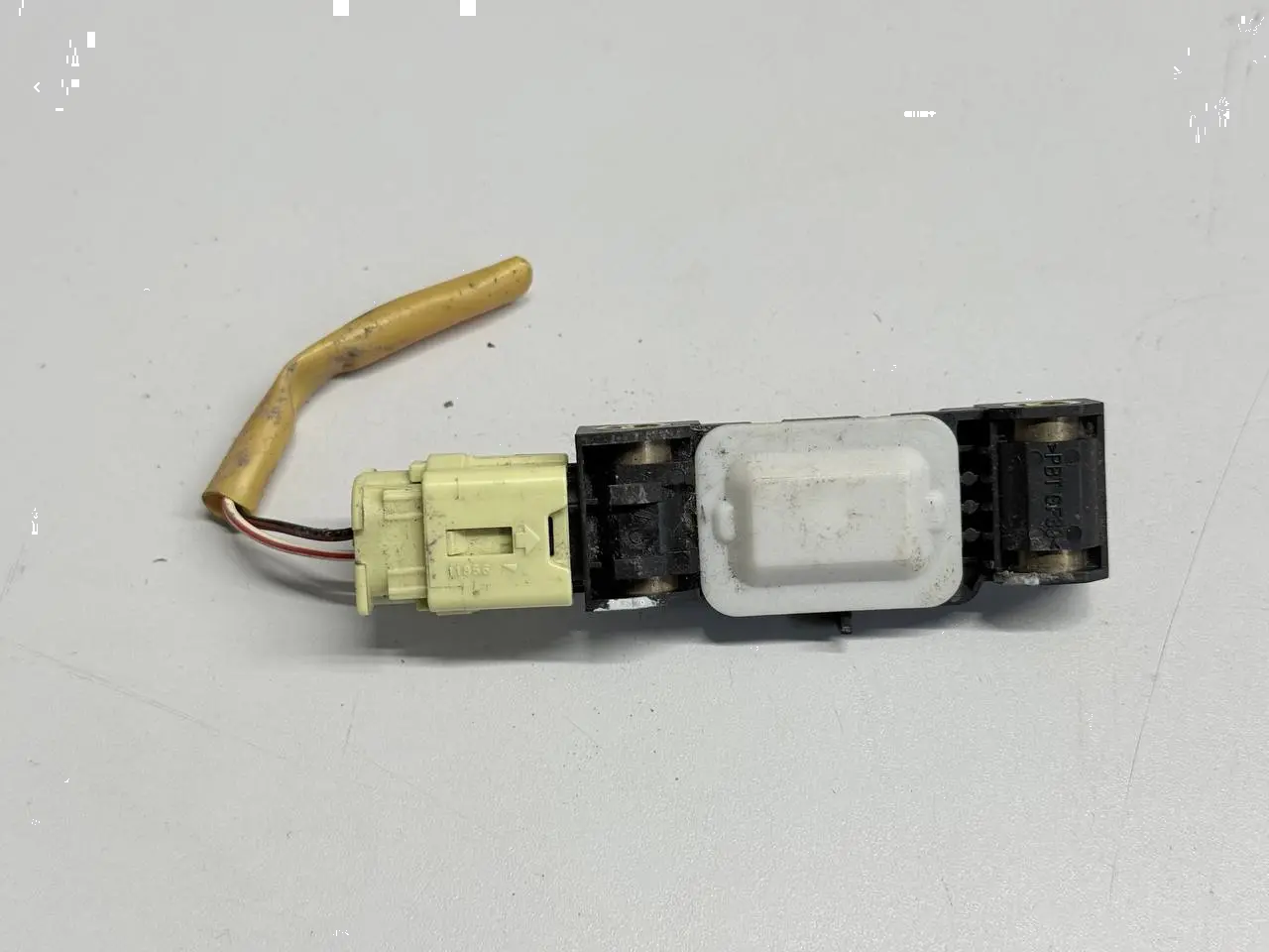 Airbagsensor Crashsensor Mitsubishi Colt 2006 1,3 PMR587419, 4545400117