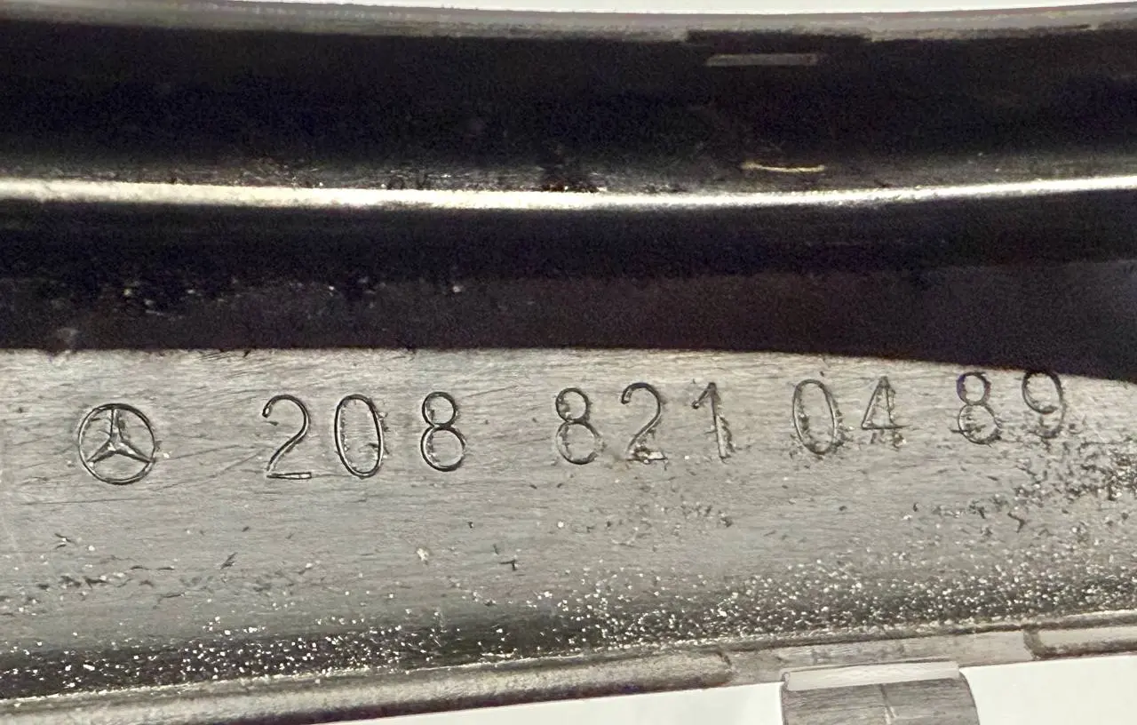 Heckklappe Scharnier Abdeckung Rechts Mercedes BENZ CLK 320 1999 W208 2088210489