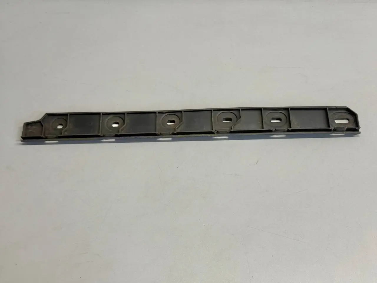 Stossfänger Hinten Halterung Rechts Mercedes Benz Vito W639 111 2009 A6398850456
