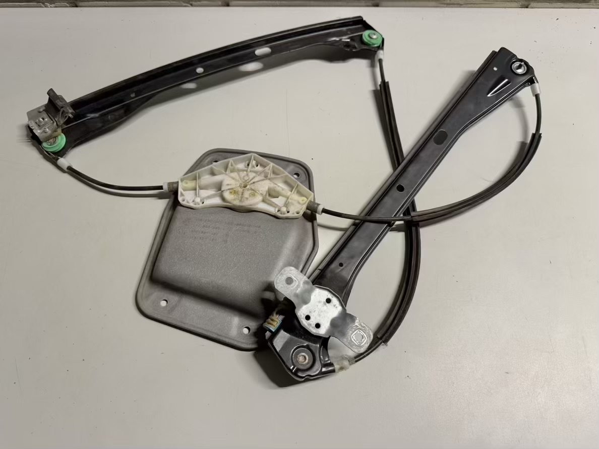 Fensterheber elektrisch VW Golf5 1K1 1.4L 1K4837461A