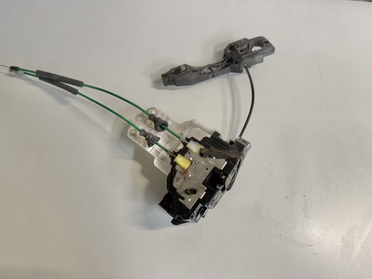 Türschloss Hyundai i30 2010 A045035