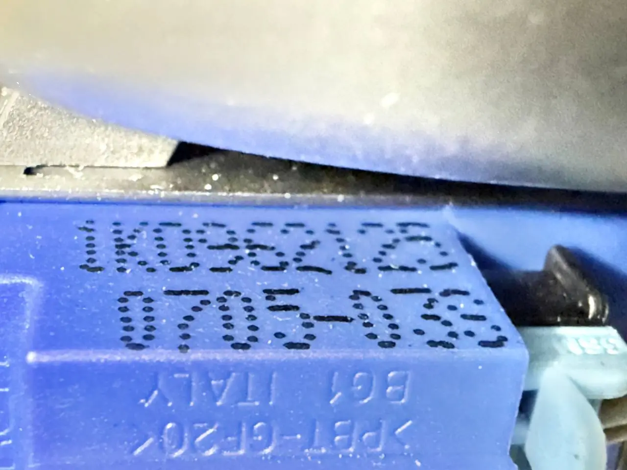 Tuergriff innen vorne links OE 1K1837113 fuer Golf5 VW Golf5 1K1 1.4L 1K1837113