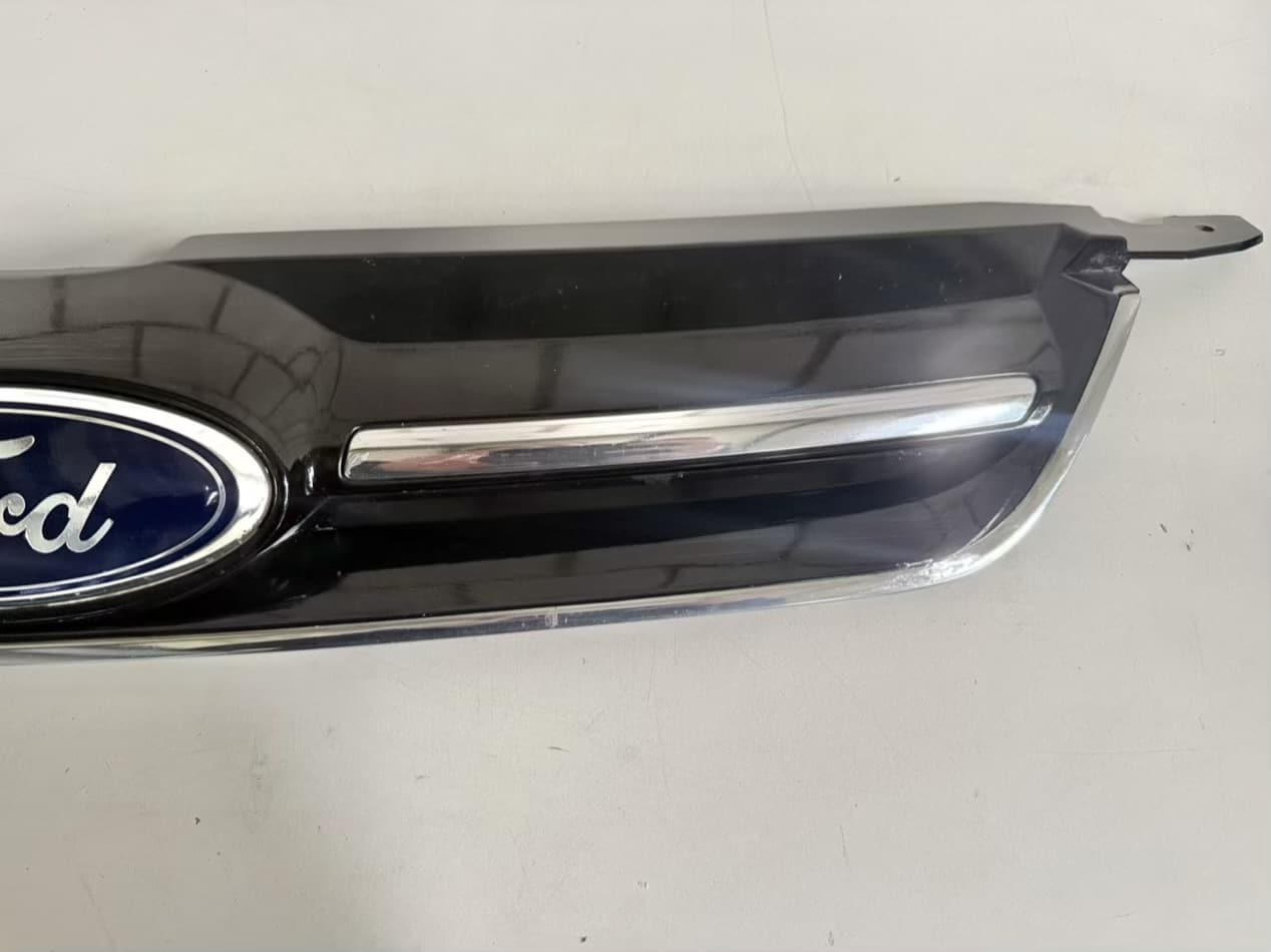 Kühlergrill Front Ford C-Max 2014 AM51R8200B, AM51R8138B
