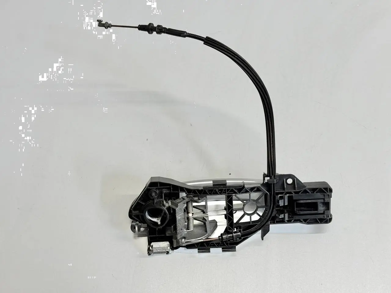 Aussentuergriff Tuergriff Traeger vorne Rechts VW Passat 3C Kombi 2008 3C0837886