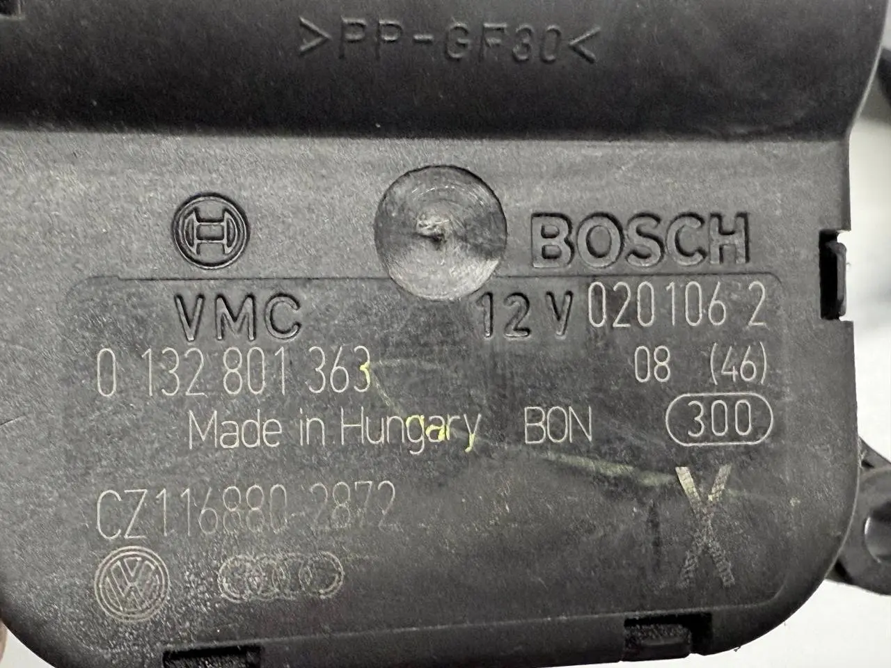 GEBLÄSE STELLMOTOR MISCHKLAPPE VW Golf Plus 2006 5M1 1,6 0132801363