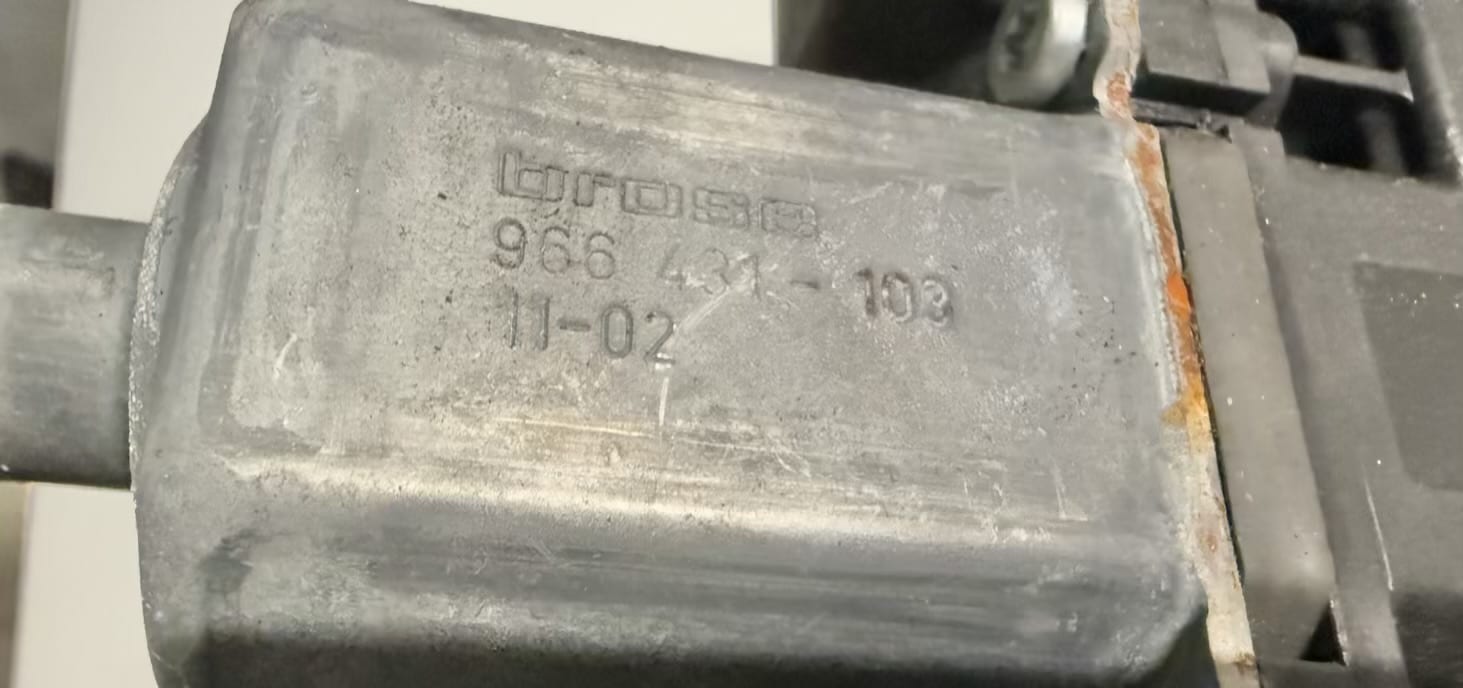 Fensterheber Motor mit Gestänge Links Vorne OPEL ASTRA-J 2011 915367104, 9664311