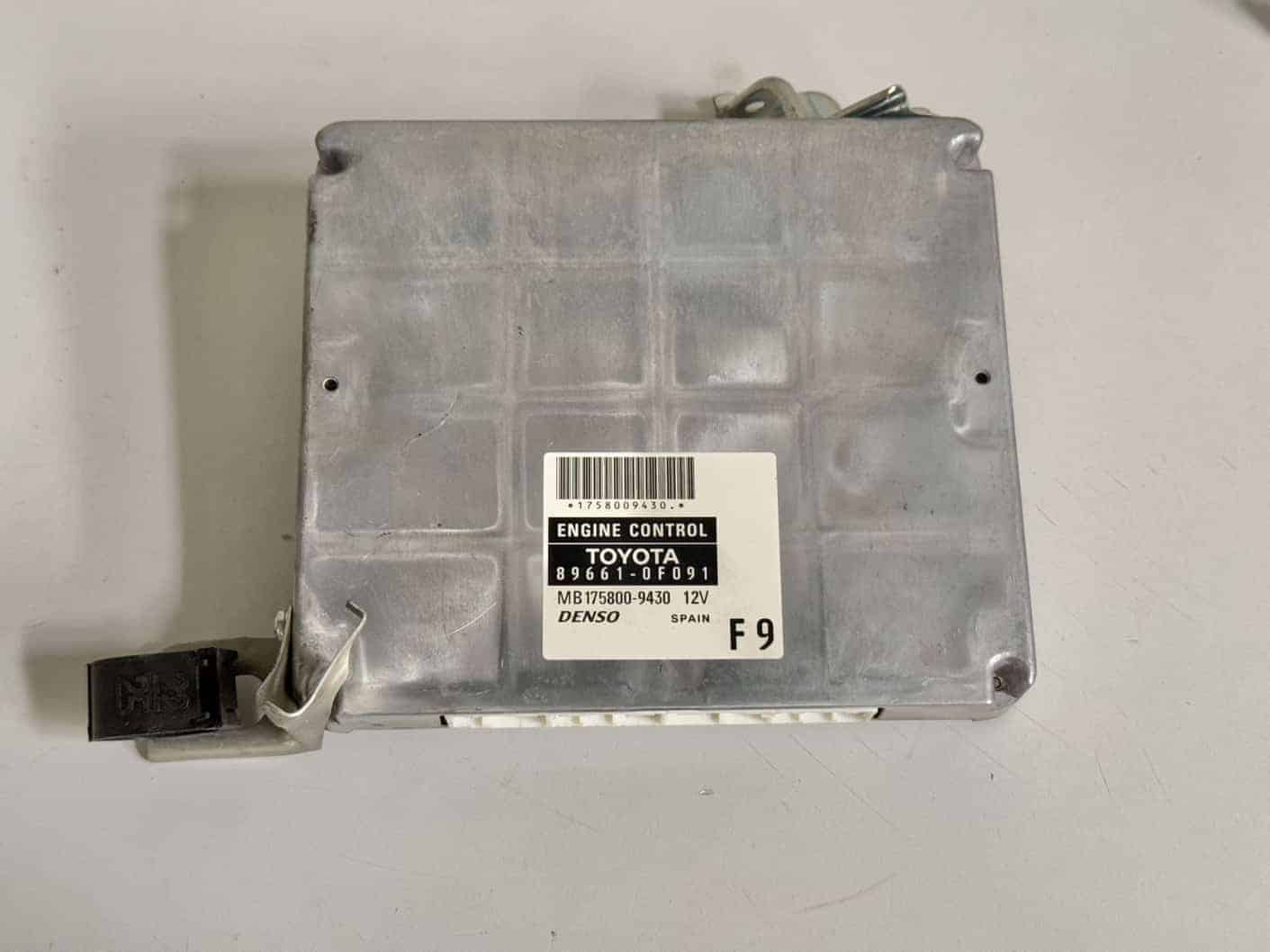 Motorsteuergerät ECU Denso TOYOTA Verso 2008