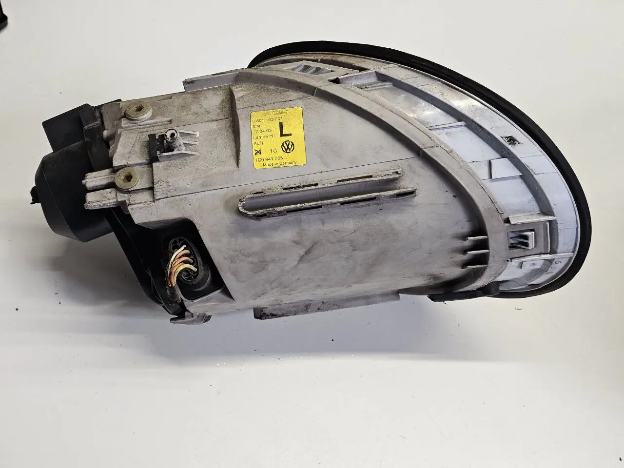 Scheinwerfer links VW New Beetle 1C1 1.4 2004 1C0941005