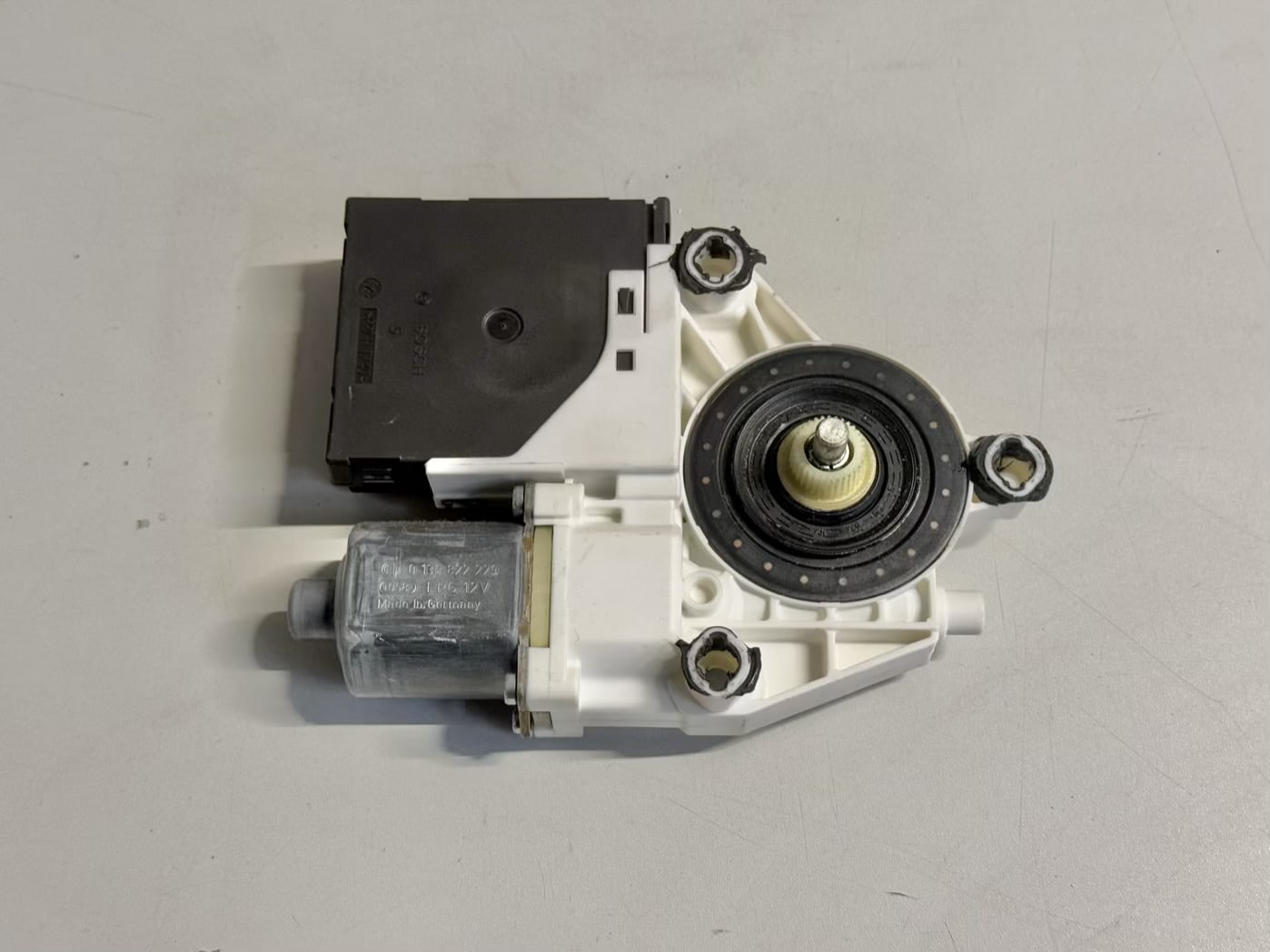 Fensterheber Links Vorn mit Steuergerät VW Golf5 1K1 1.4L 1K0959793C 1K4837401E