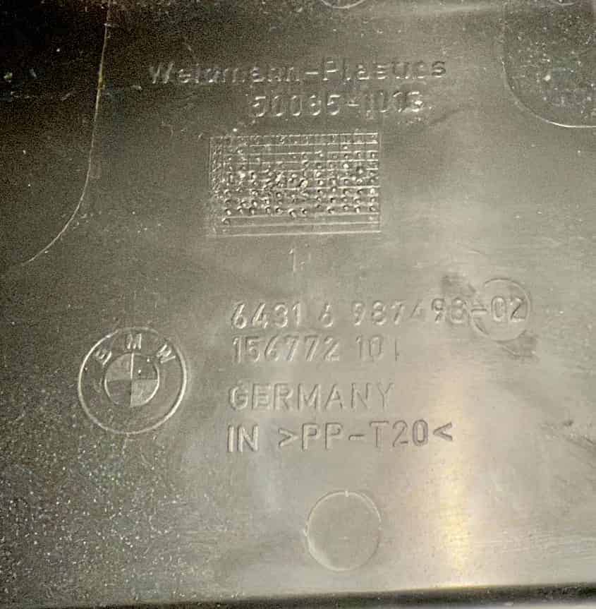 Gehäuse Mikrofilter Oberteil BMW 116i E81 2011