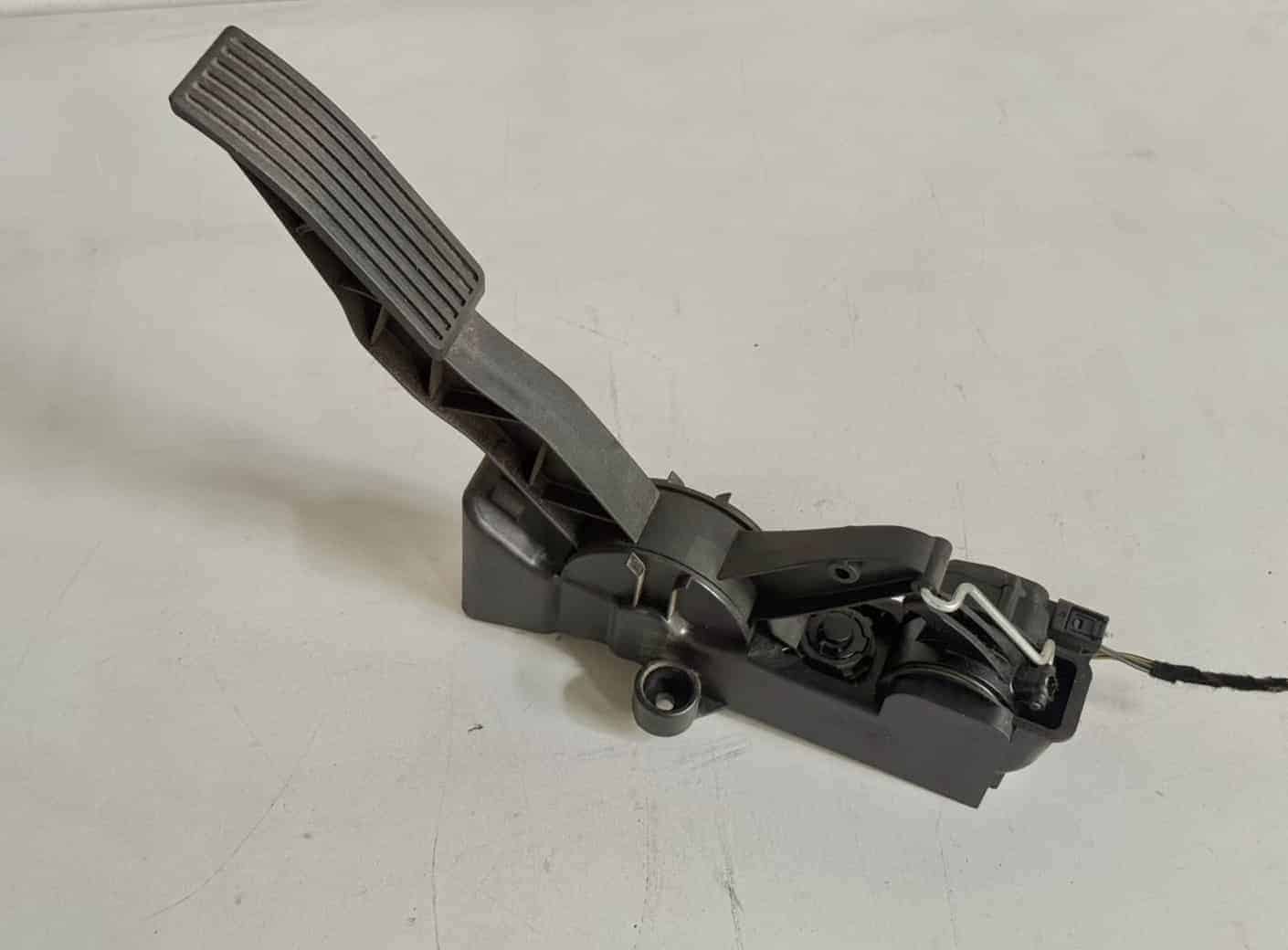 Gaspedal Mercedes Benz BKlasse W245 B170 2005