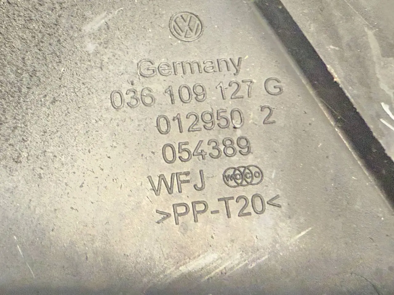 Zahnriemenabdeckung Zahnriemenscheibe Deckel für Golf 4 1,4 1J1 1998 036109127G