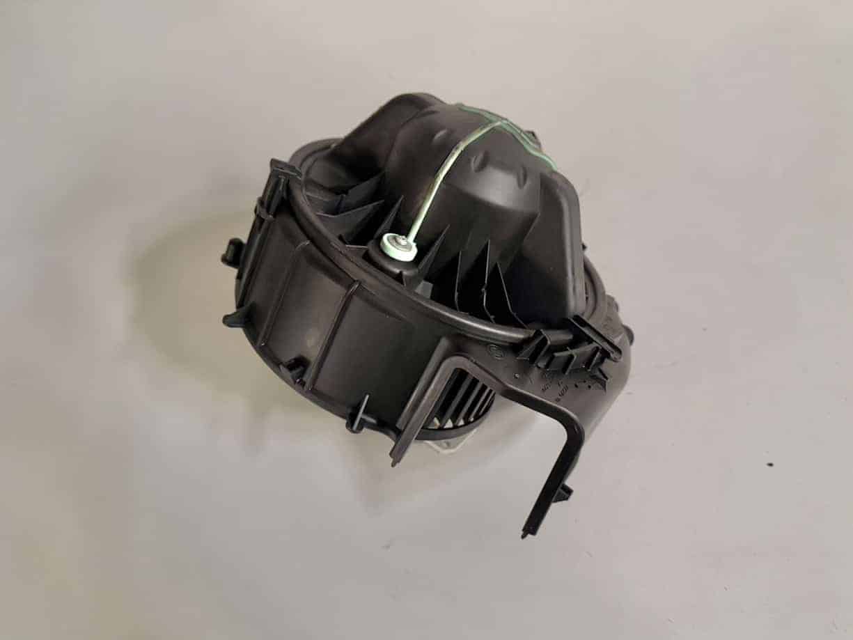 Gebläsemotor Gebläse Lüfter BMW 116i E87 E81 2009
