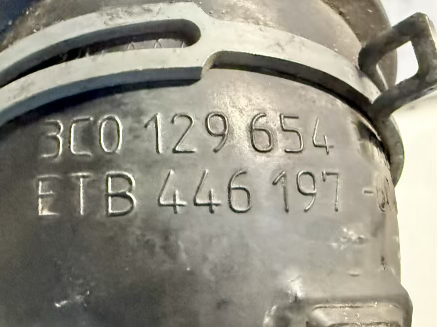 Ansaugschlauch Luftführungsschlauch 2.0 TDI Passat 3C 2008 3C0129654