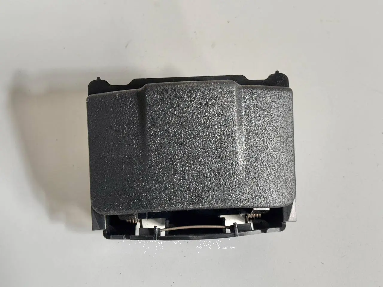 Ablagefach Mittelkonsole Aschenbecher Ford C-Max 1.0L EcoBoost 2014 1140960A