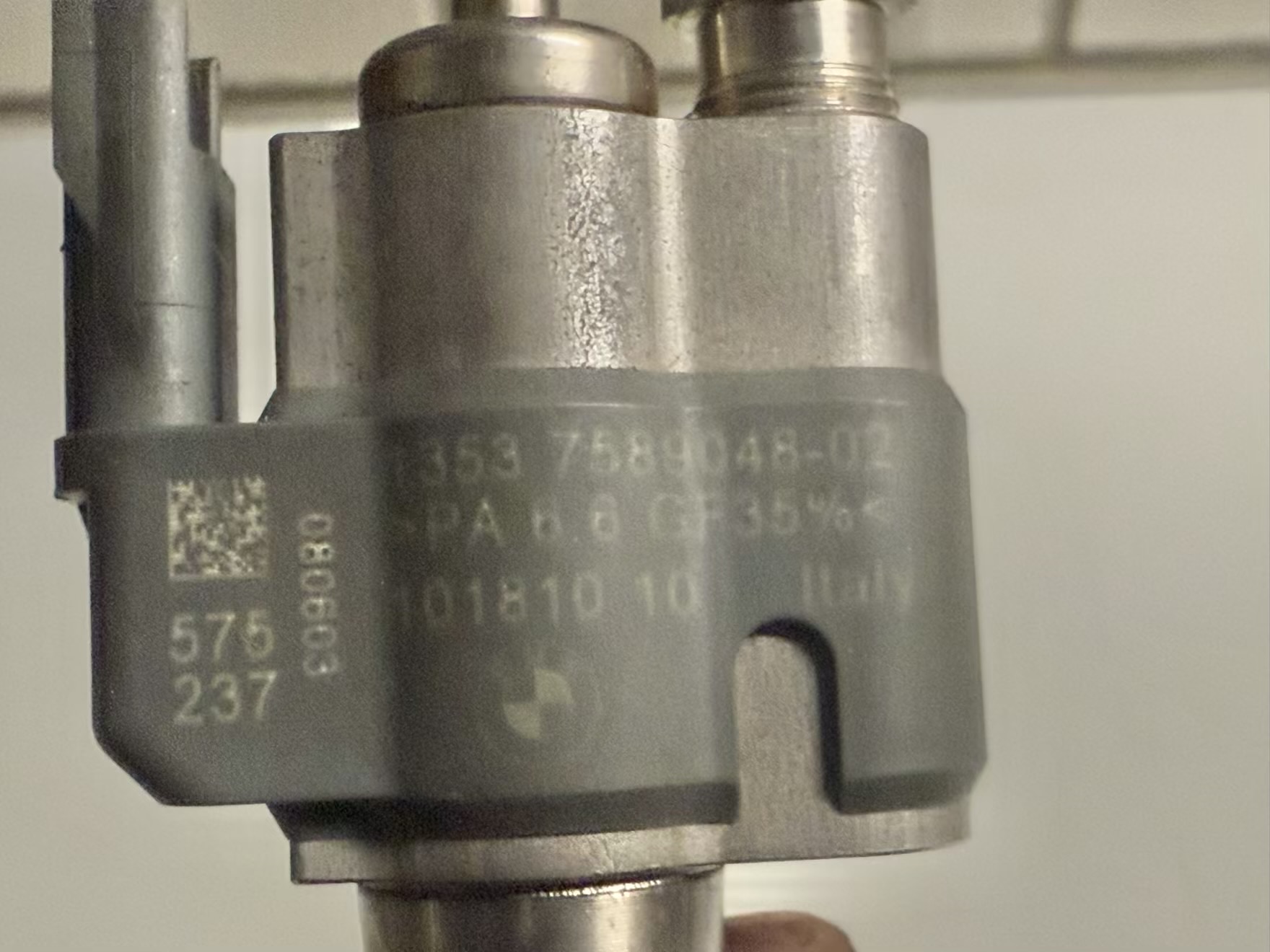 Injektor Einspritzdüse Benzin N43 BMW 116i E81 E87 2011 13537589048, 10181010